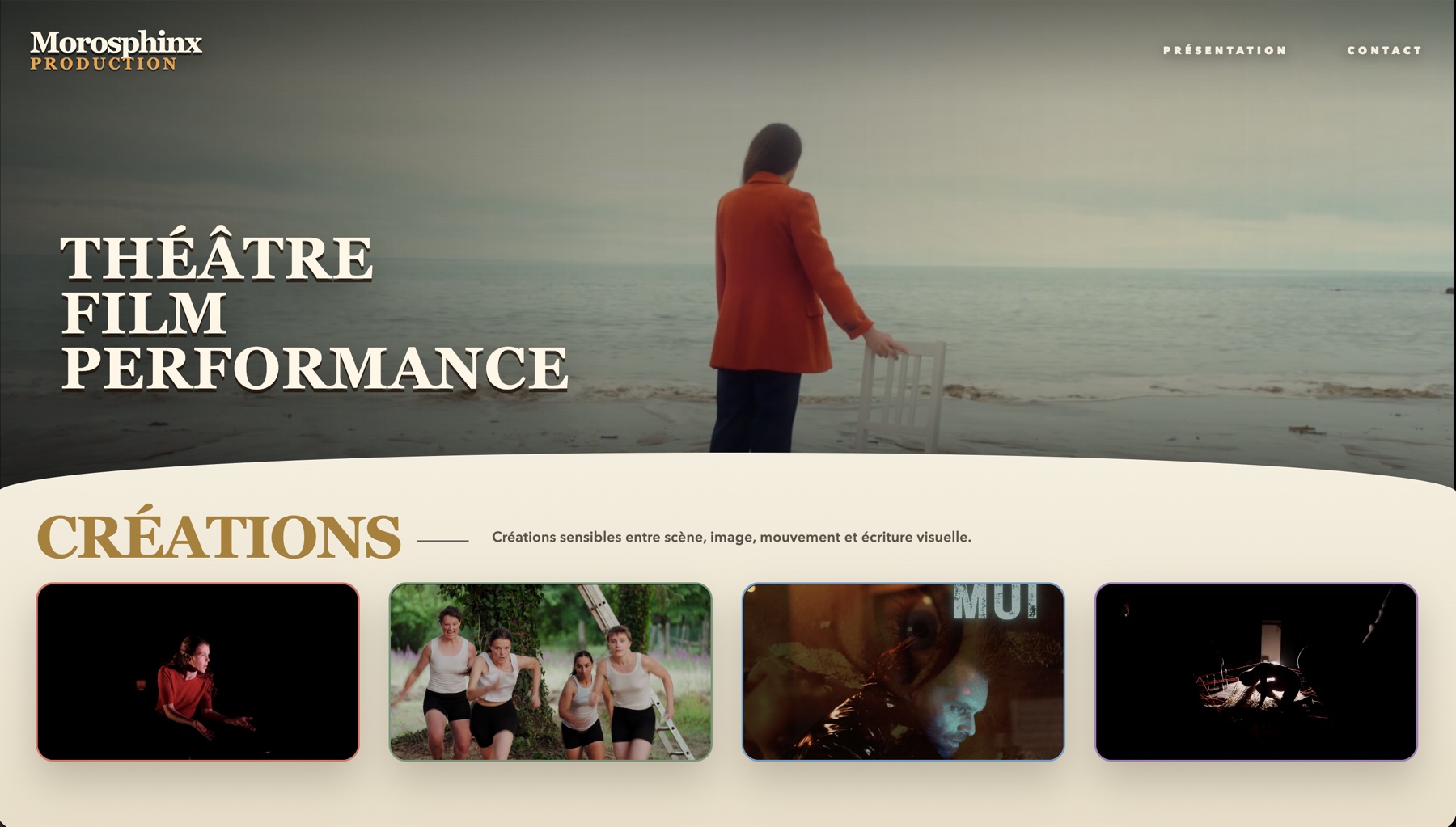 Page d'accueil Morosphinx Production avec une image de théâtre film performance au bord de la mer